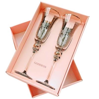 شراء Pantone Ivory Board Wine Glasses Gift Box Packaging with PP Rope Handle online manufacture